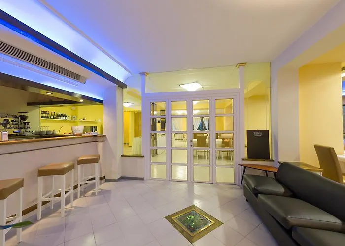 Gemma Del Mare מרינה די פיאטרסנטה